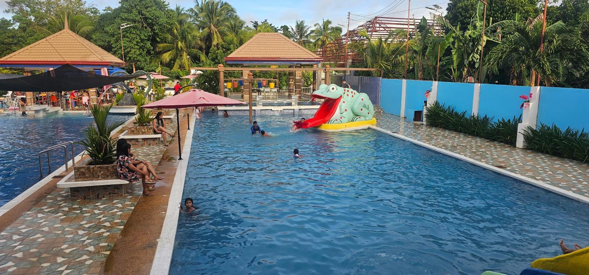 Pmg Islandscape Resort Siquijor Exterior foto